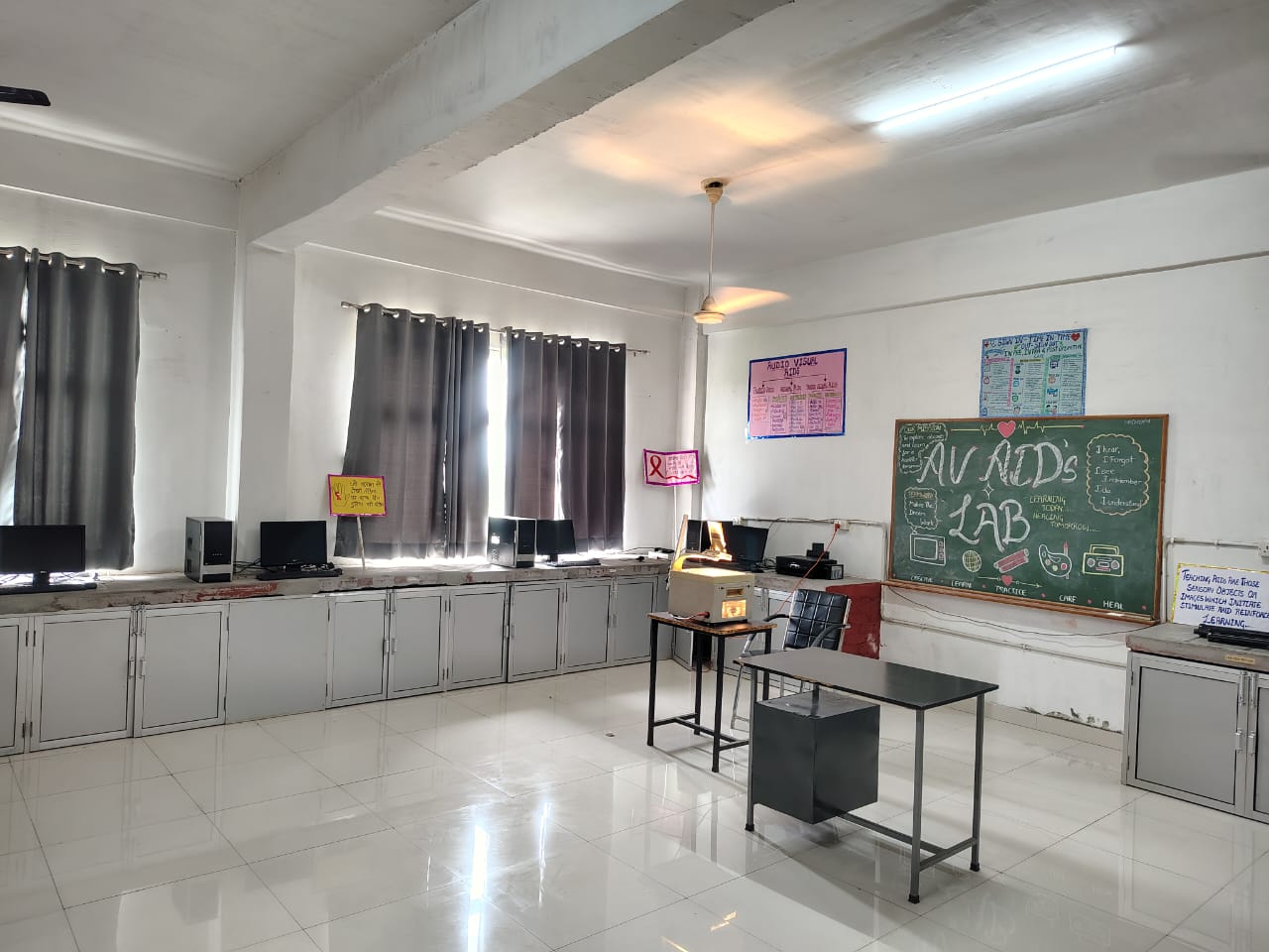 AV Aids Lab